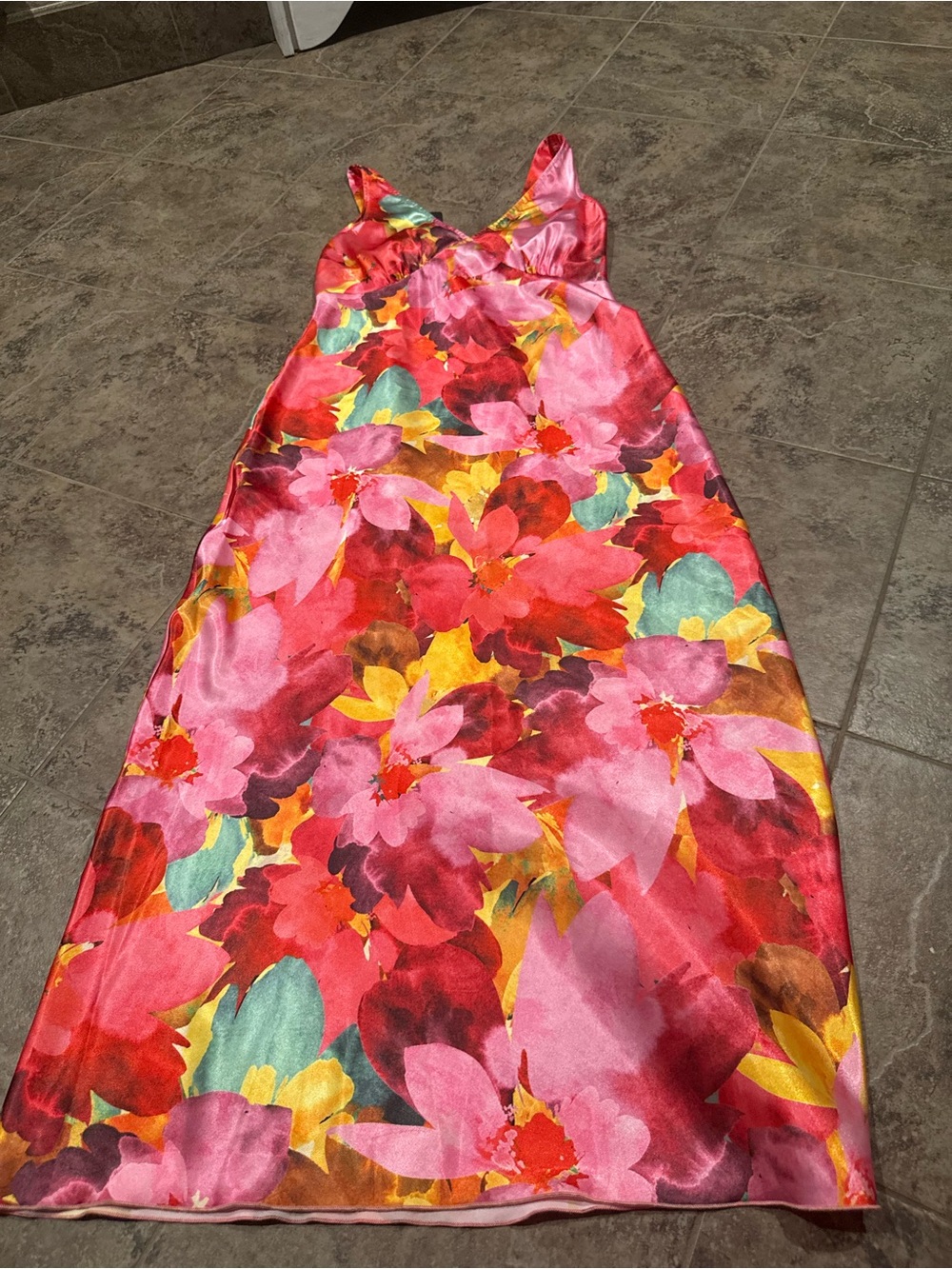 🥦Bebe Bias Cut Satin Maxi Dress